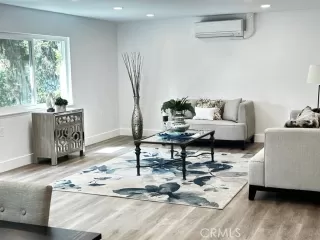 Photo #1: OC23169565 Listing