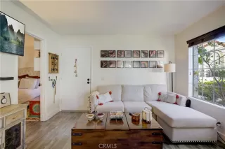 Photo #2: OC23170277 Listing