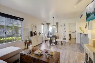 Photo #4: OC23170277 Listing