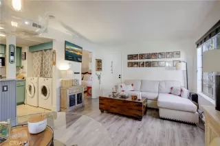 Photo #6: OC23170277 Listing