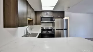 Photo #1: OC23170932 Listing