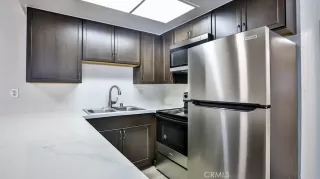 Photo #2: OC23170932 Listing