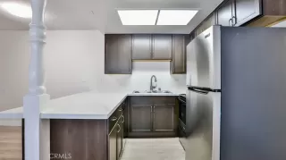 Photo #3: OC23170932 Listing