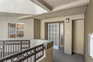 Photo #5: OC23171126 Listing