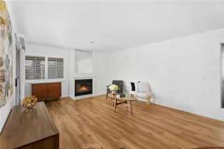 Photo #6: OC23171126 Listing