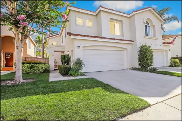 MLS: OC23171443 Condo For Sale