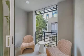 Photo #3: OC23171591 Listing 