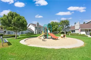 Photo #1: OC23171632 Listing 