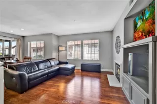 Photo #2: OC23171661 Listing 