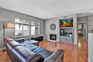 Photo #4: OC23171661 Listing 