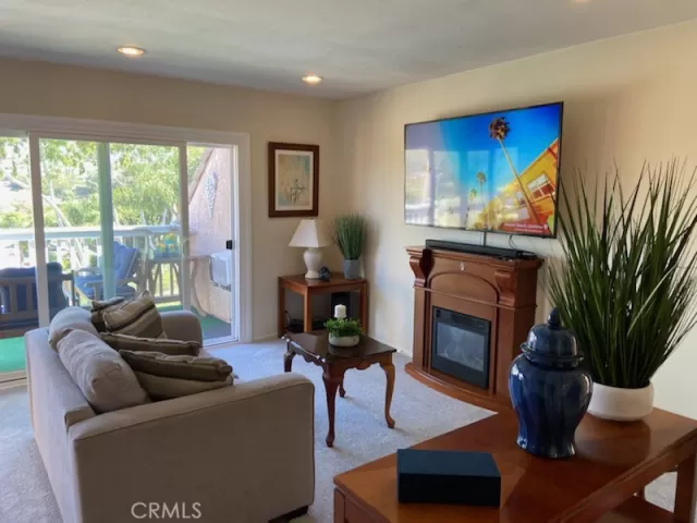 MLS: OC23171773 Condo For Sale