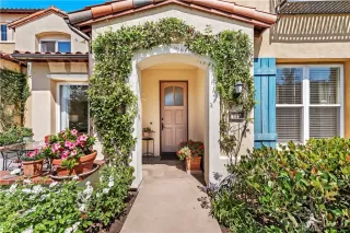 Photo #3: OC23171836 Listing 