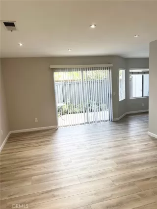 Photo #5: OC23172073 Listing 