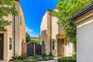 Photo #2: OC23172086 Listing 