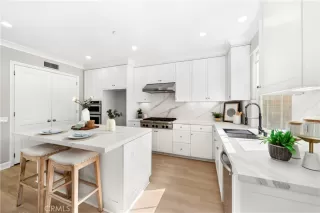 Photo #5: OC23172261 Listing 