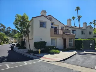 Photo #2: OC23172625 Listing 