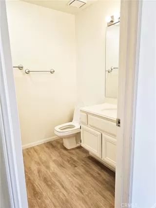 Photo #4: OC23172625 Listing 