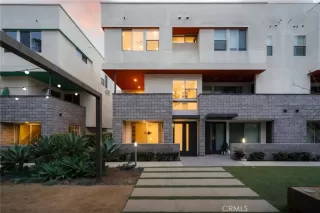 Photo #2: OC23172728 Listing 