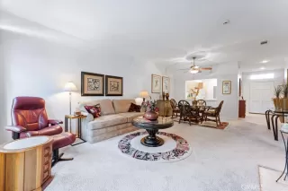 Photo #4: OC23172839 Listing