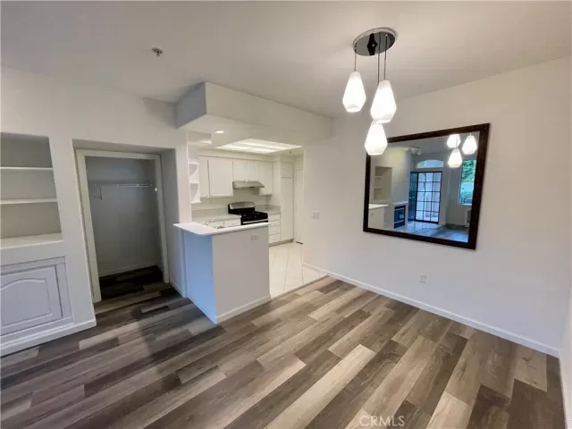 MLS: OC23172946 Condo For Sale