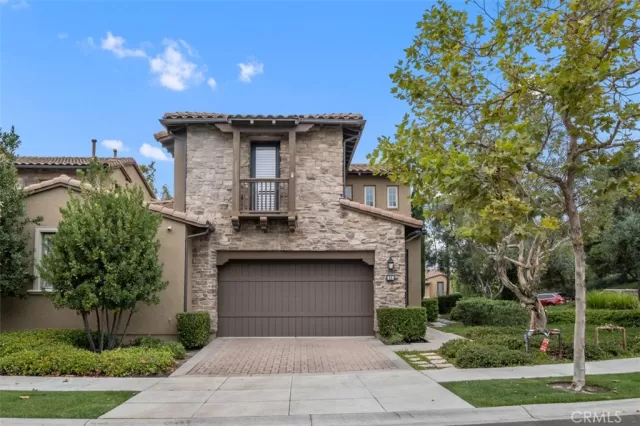 MLS: OC23172988 Condo For Sale