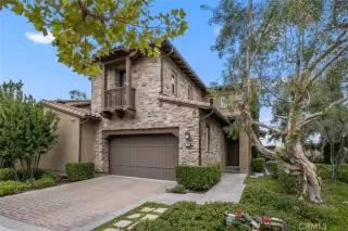 Photo #3: OC23172988 Listing