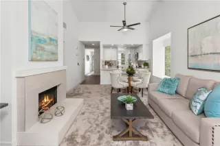 Photo #2: OC23173020 Listing