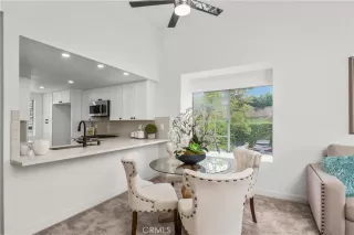 Photo #3: OC23173020 Listing