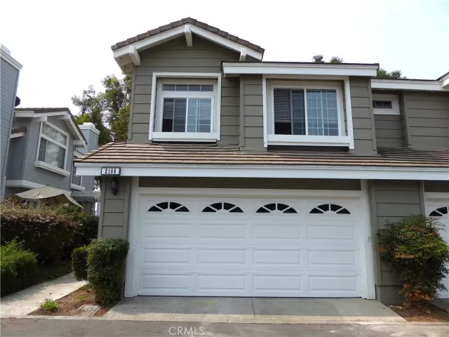 MLS: OC23173441 Condo For Sale