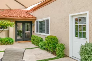 Photo #2: OC23173558 Listing