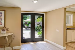 Photo #4: OC23173558 Listing