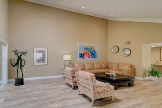 Photo #6: OC23173558 Listing