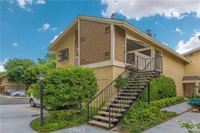 MLS: OC23173581 Condo For Sale