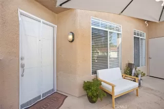 Photo #5: OC23173603 Listing