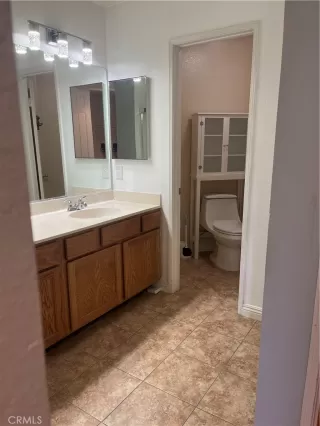 Photo #5: OC23173636 Listing 