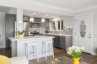 Photo #6: OC23173904 Listing