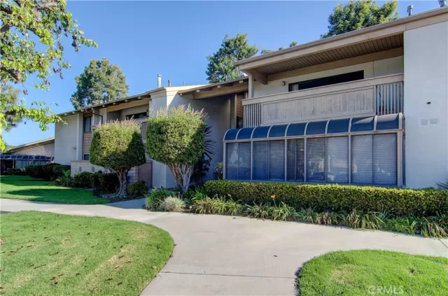 MLS: OC23174056 Condo For Sale