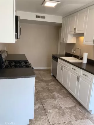 Photo #1: OC23174217 Listing 