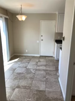 Photo #3: OC23174217 Listing 