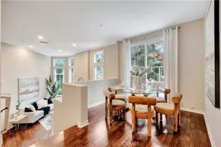 Photo #4: OC23174300 Listing 