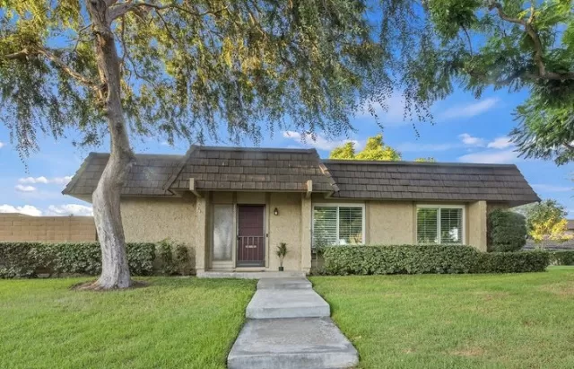 MLS: OC23174465 Condo For Sale