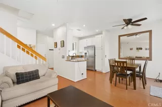 Photo #6: OC23174575 Listing 