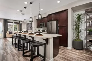 Photo #2: OC23174706 Listing