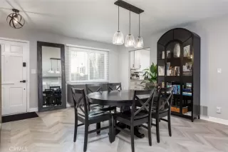 Photo #1: OC23174719 Listing 