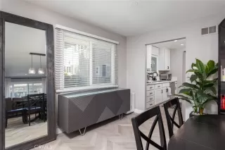 Photo #5: OC23174719 Listing 