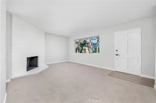 Photo #4: OC23174983 Listing 