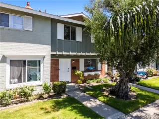 Photo #1: OC23174984 Listing 