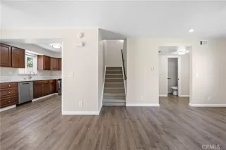 Photo #5: OC23174985 Listing 