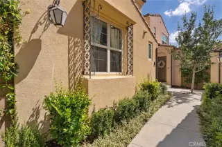 Photo #2: OC23175042 Listing