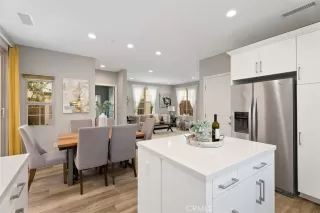 Photo #5: OC23175042 Listing